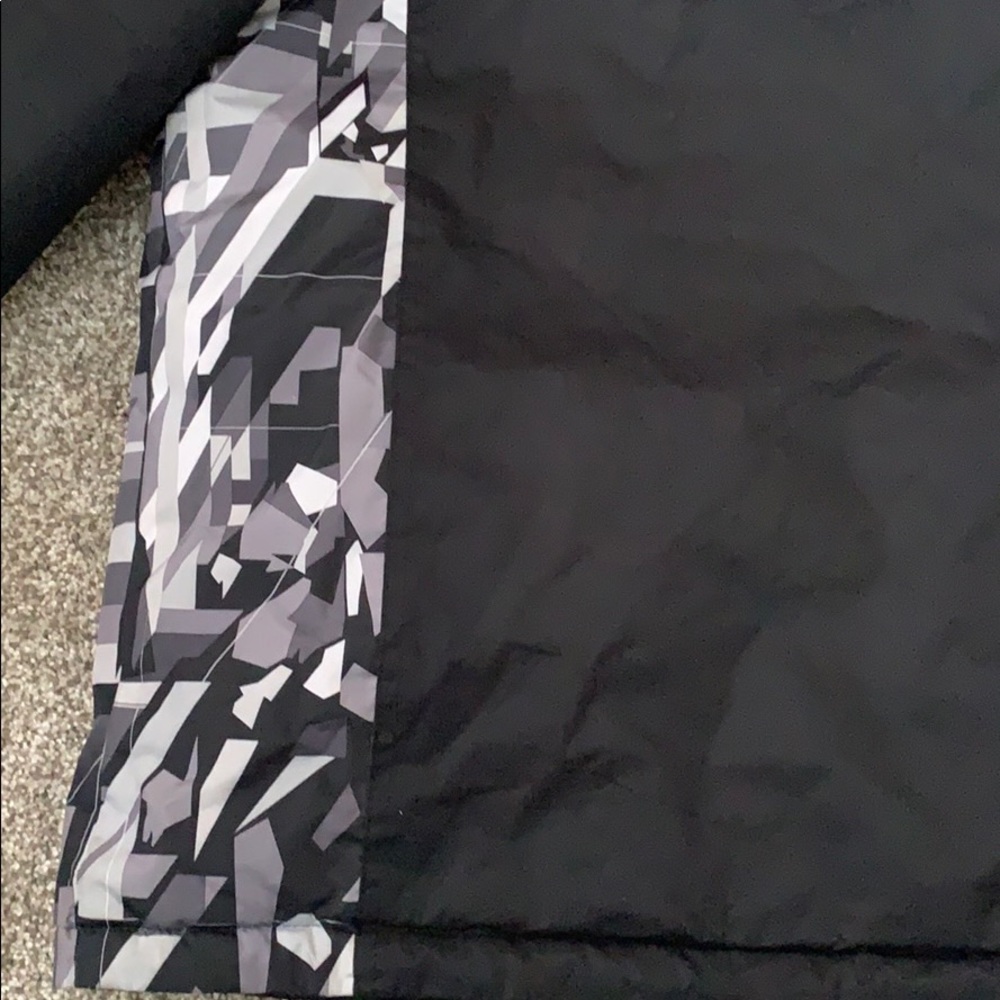 Snow/ski jacket - Picture 7 of 7